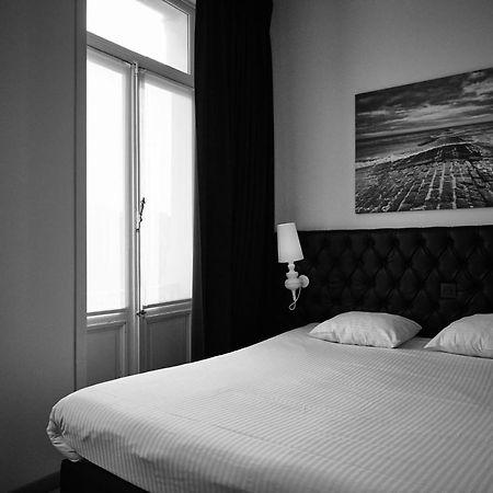 Hotel Le Parisien ออสเทนด์ ภายนอก รูปภาพ
